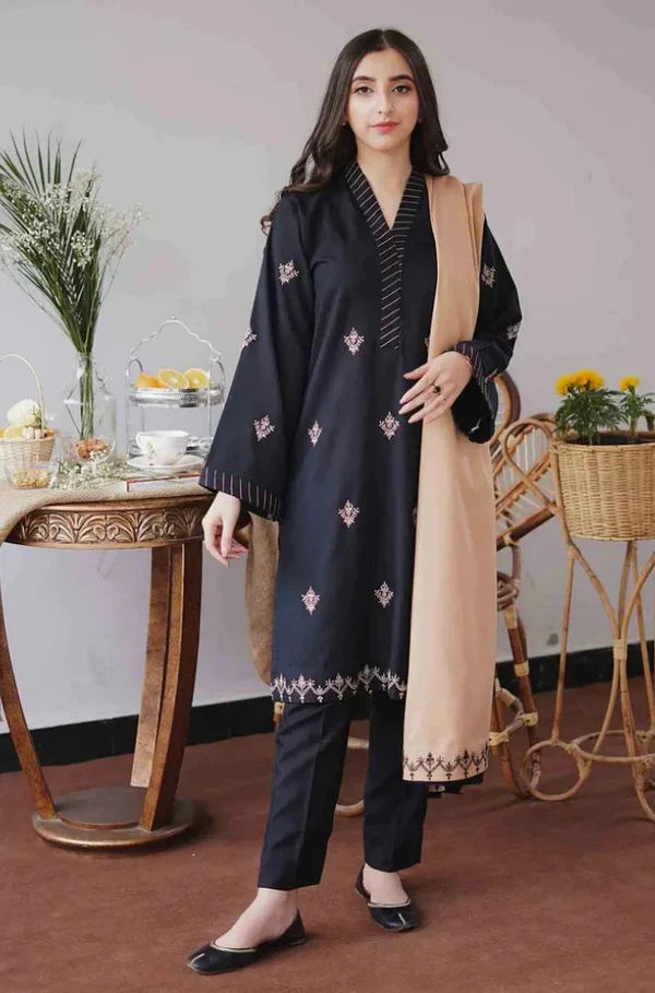 khaadi-3 pc Dhanak Embroidered Winter Collection