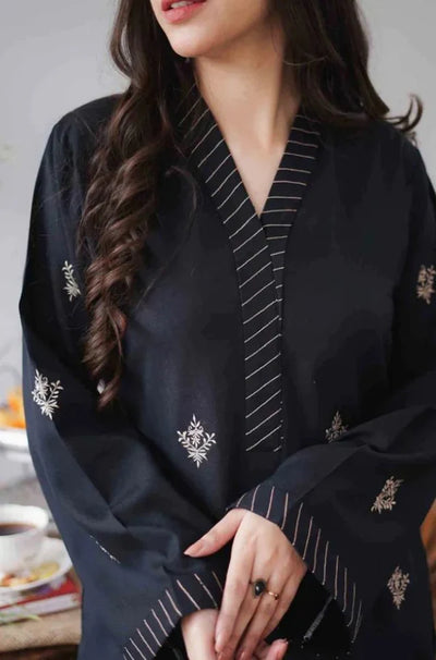 khaadi-3 pc Dhanak Embroidered Winter Collection