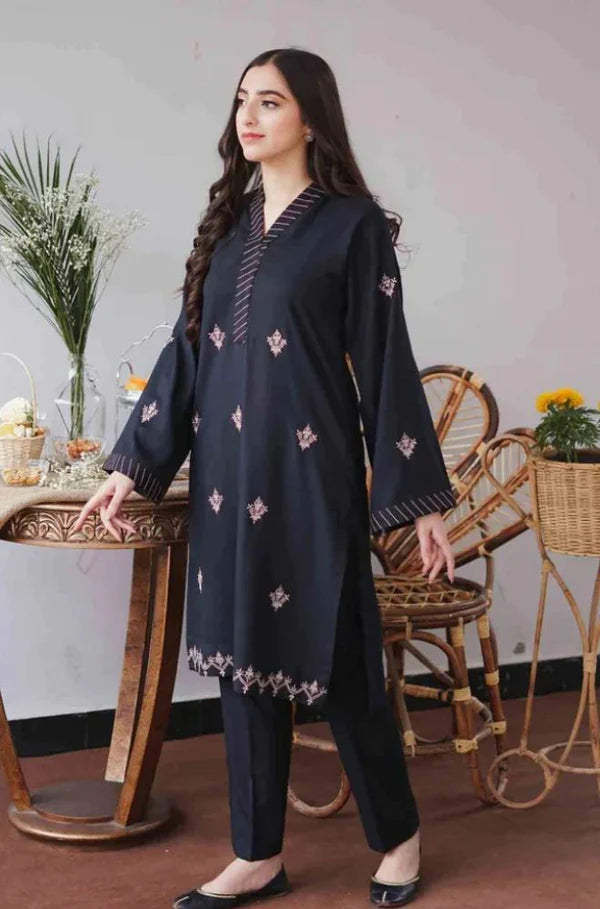 khaadi-3 pc Dhanak Embroidered Winter Collection